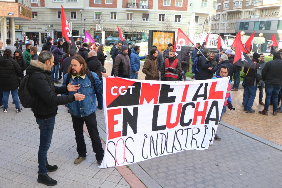 Concentración de CGT en la plaza de Madrid. FOTO: Gaspar Francés
