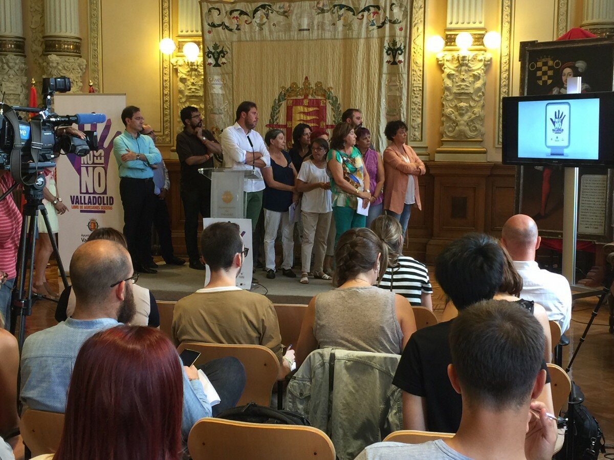 Miembros de la corporación presentando la campaña. Miembros de la corporación presentando la campaña.