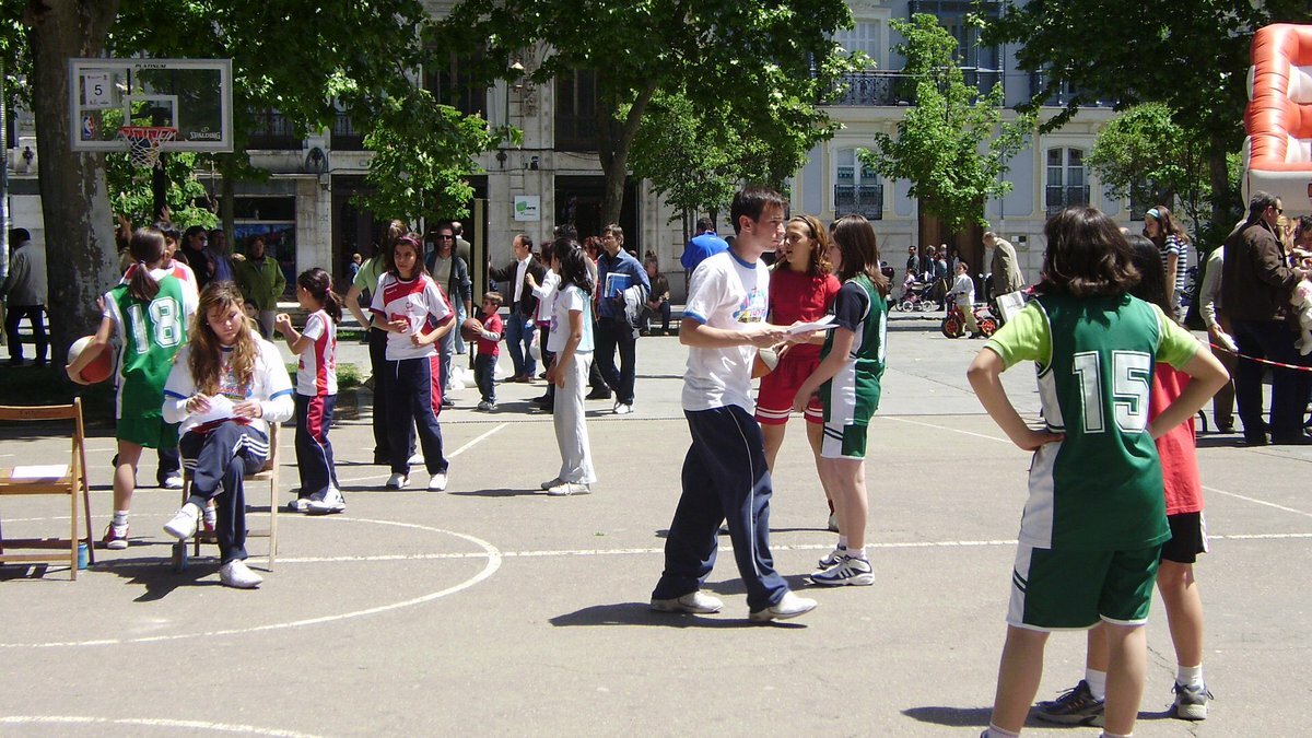 Juegos escolares. Juegos escolares.