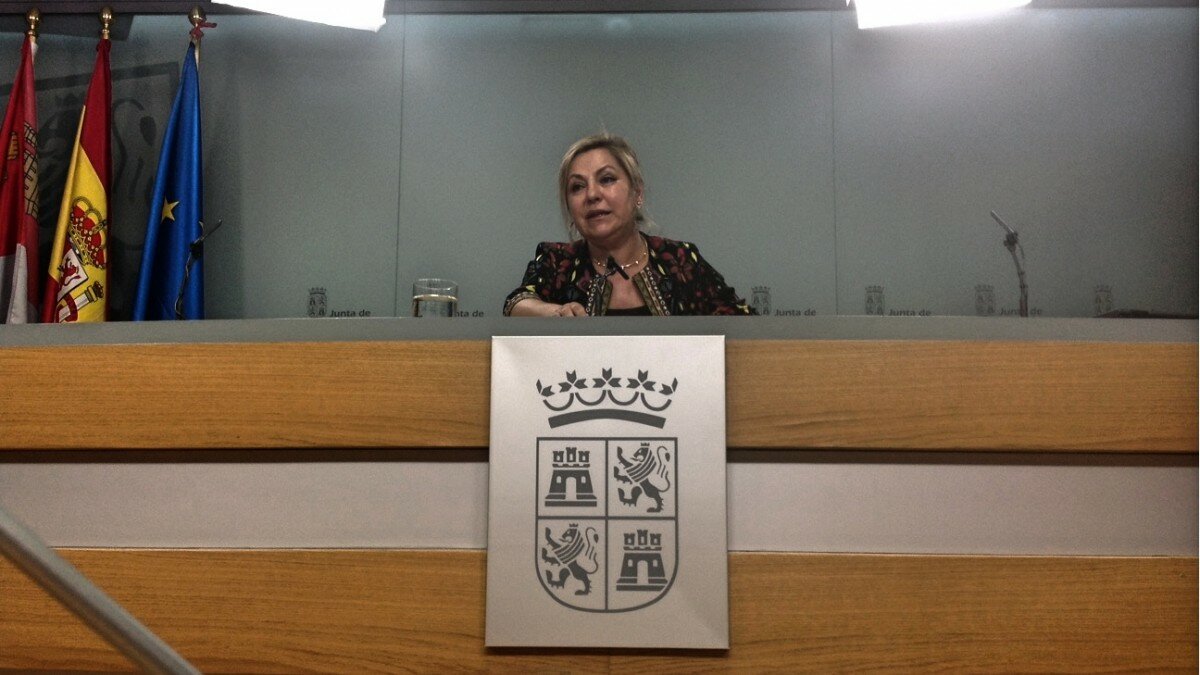 La ex vicepresidenta de la Junta de Castilla y León, Rosa Valdeón, el día que dimitió de sus cargos. Foto: úC La ex vicepresidenta de la Junta de Castilla y León, Rosa Valdeón, el día que dimitió de sus cargos. Foto: úC