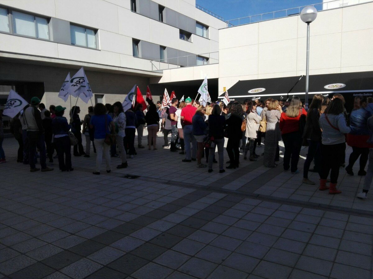 Trabajadores durante la movilización.