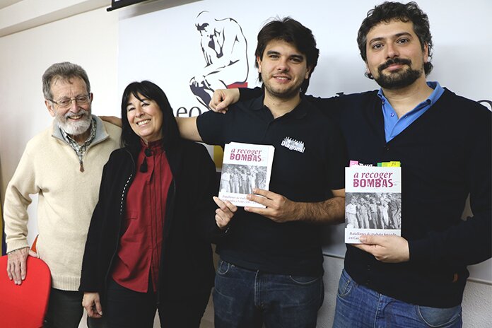 José Alberto Blanco, Orosia Castán, Juan Carlos García-Funes y Jose Sarrión, en el Ateneo Republicano. FOTOGRAFIA. GASPAR FRANCÉS