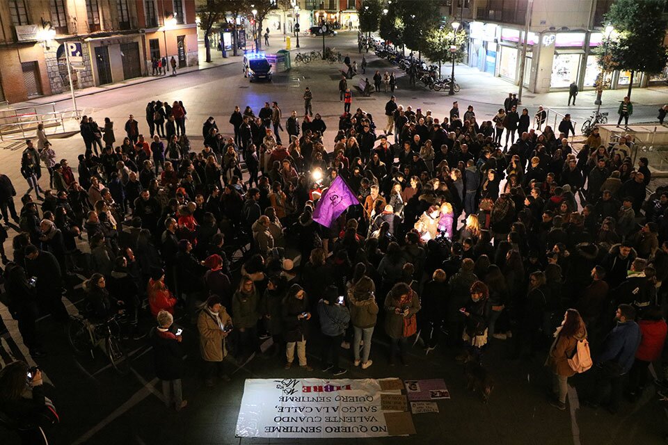 Concentrados en la Plaza Portugalete. FOTO: Gaspar Francés Concentrados en la Plaza Portugalete. FOTO: Gaspar Francés